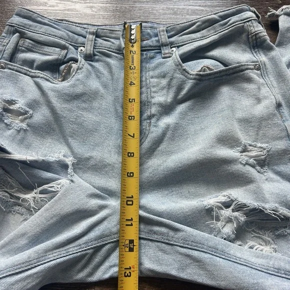 American Eagle Women Size 8 Jeans Mom Straight Light Wash Pants Strigid Stretch - Picture 15 of 16